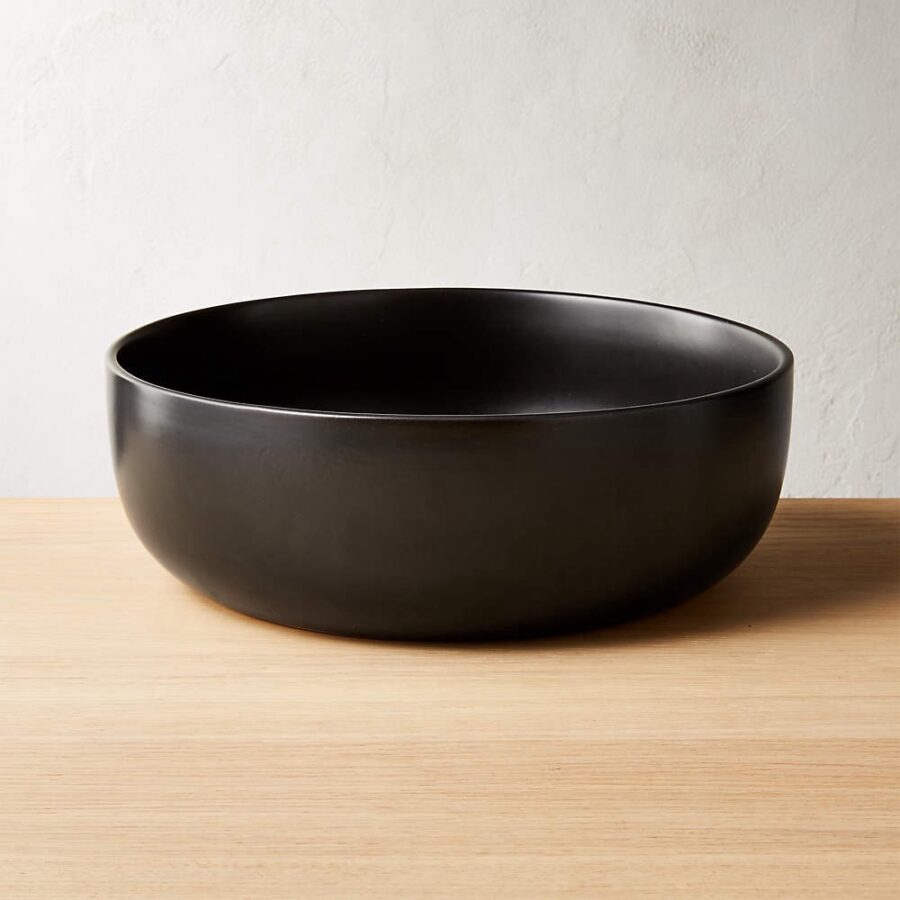 Crisp Black Serving Bowl